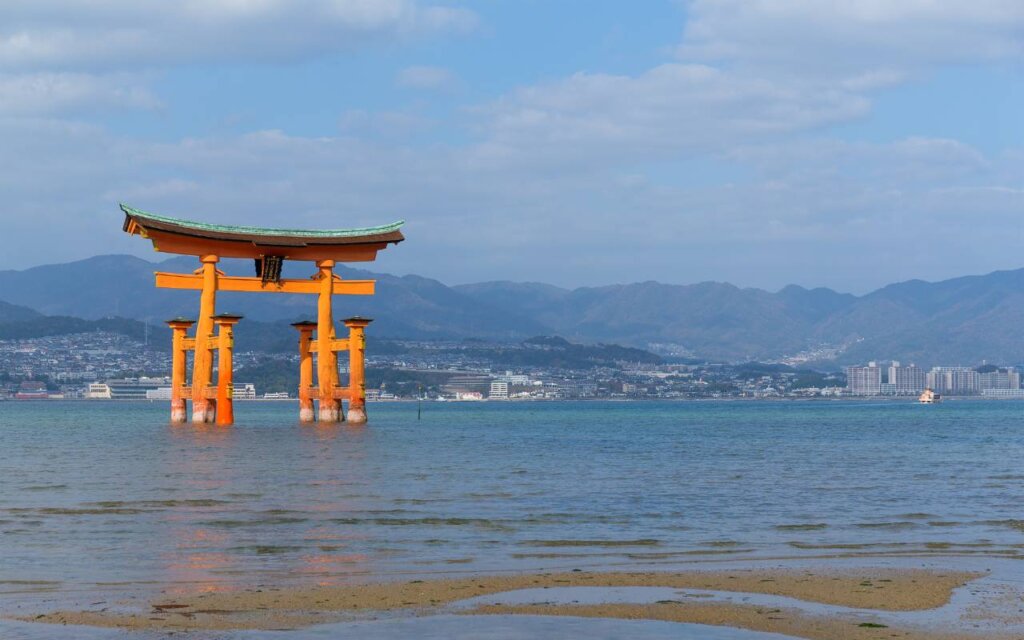 厳島神社の鳥居